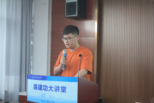 第一届共青团日本色情
团委副书记仲卓凡